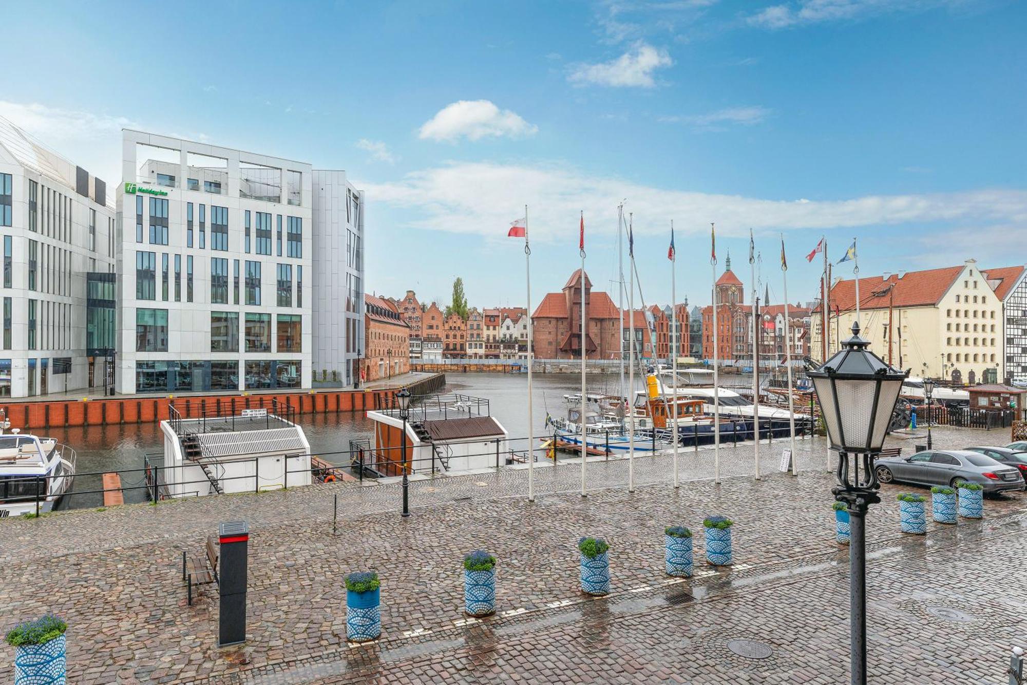 Premium Apartment Szafarnia In Gdansk Old Town & Marina View By Lion Apartments — Photos 1